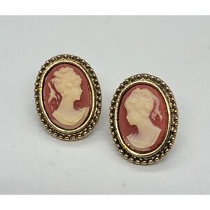 Cameo Pink White Stud Earrings Gold Tone